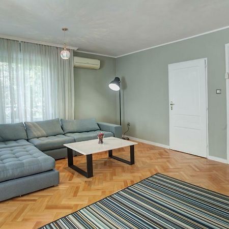 Spacious Flat Close To The American Embassy Sofia Bagian luar foto