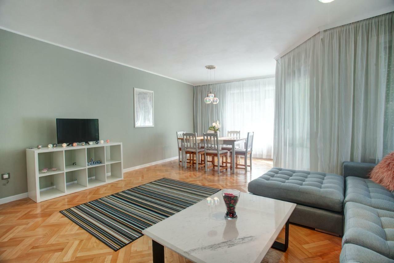 Spacious Flat Close To The American Embassy Sofia Bagian luar foto