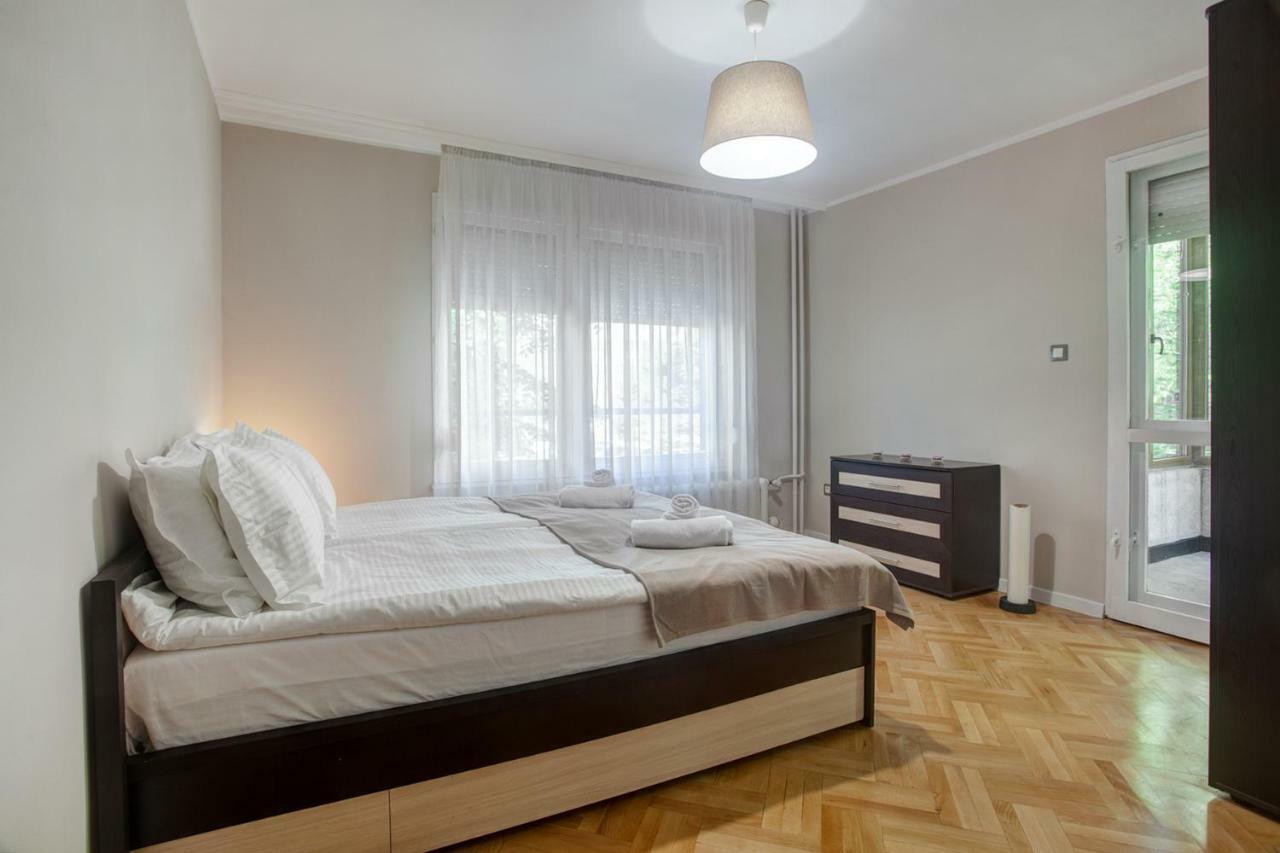 Spacious Flat Close To The American Embassy Sofia Bagian luar foto