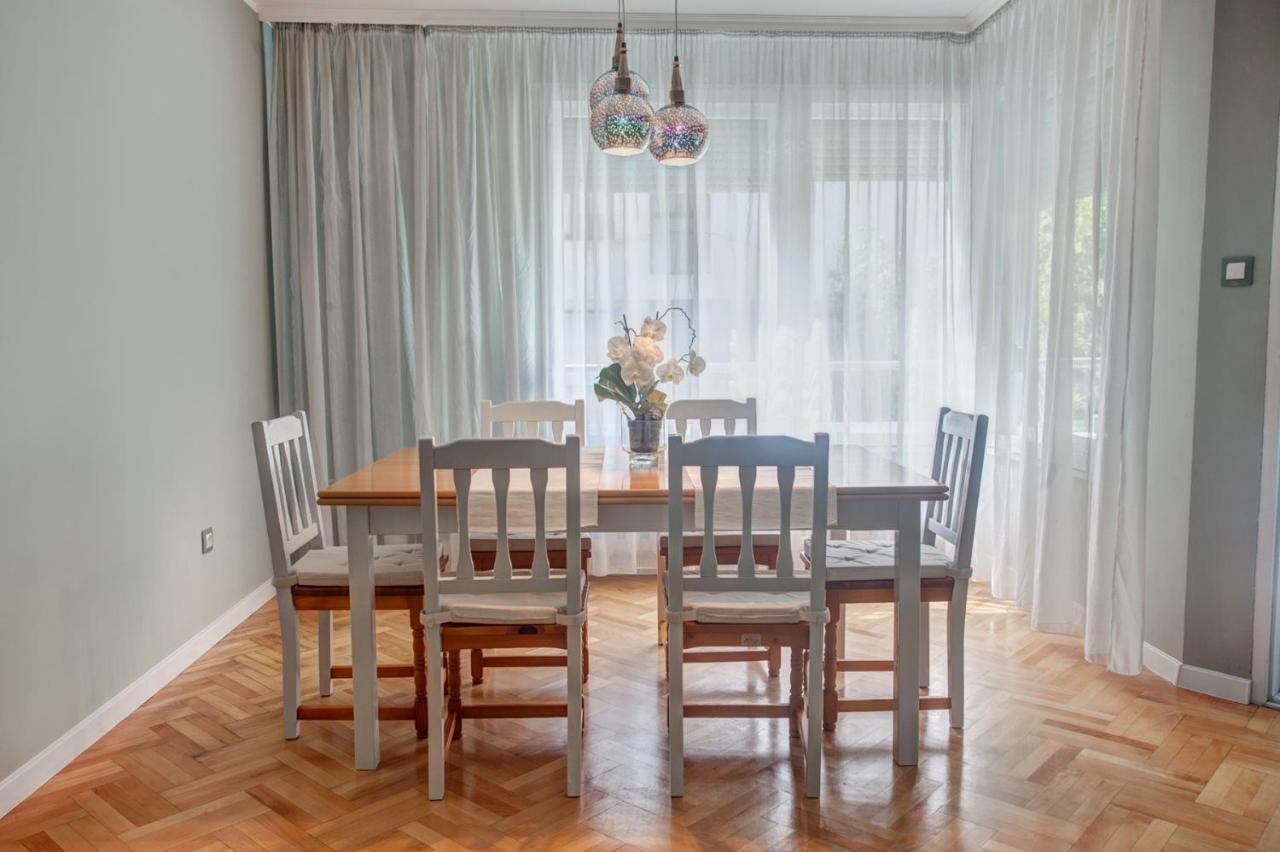 Spacious Flat Close To The American Embassy Sofia Bagian luar foto