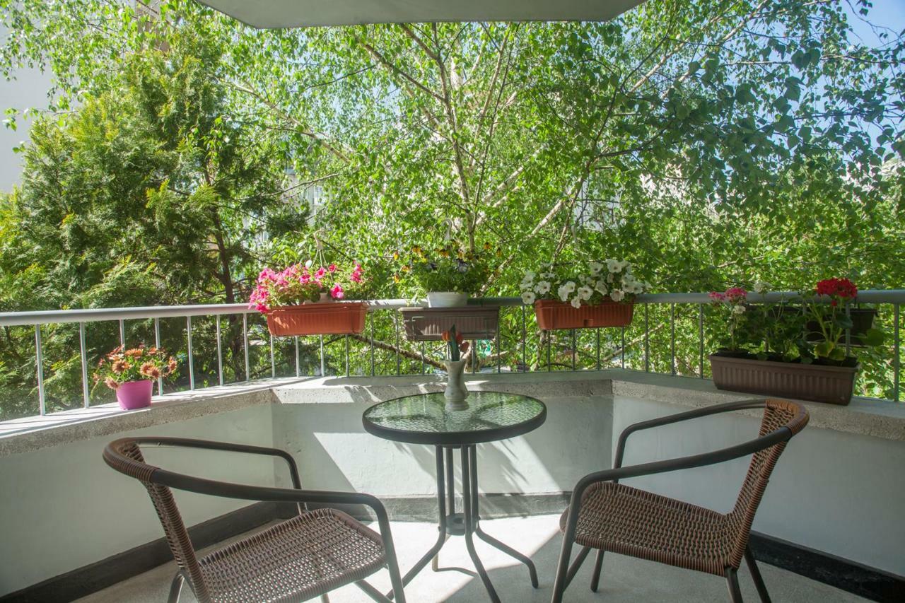 Spacious Flat Close To The American Embassy Sofia Bagian luar foto