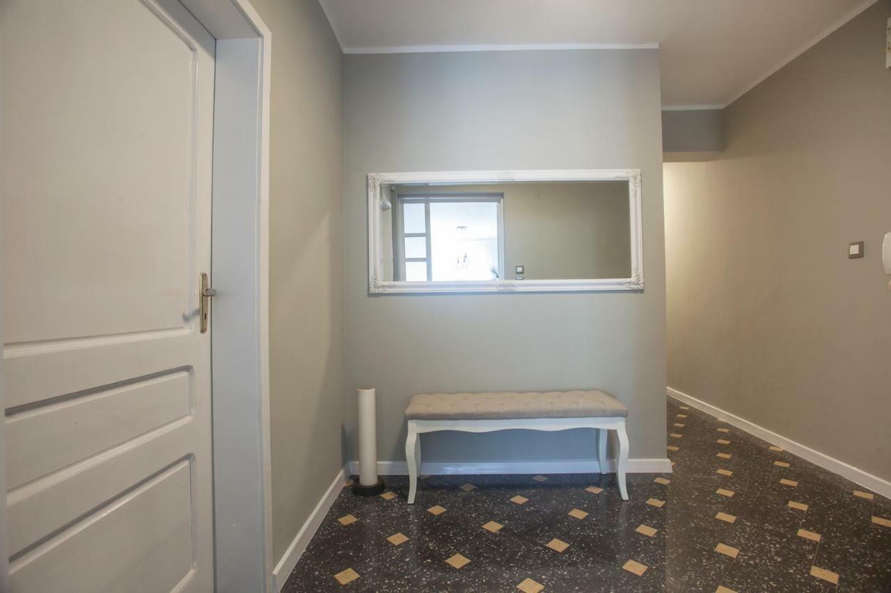 Spacious Flat Close To The American Embassy Sofia Bagian luar foto
