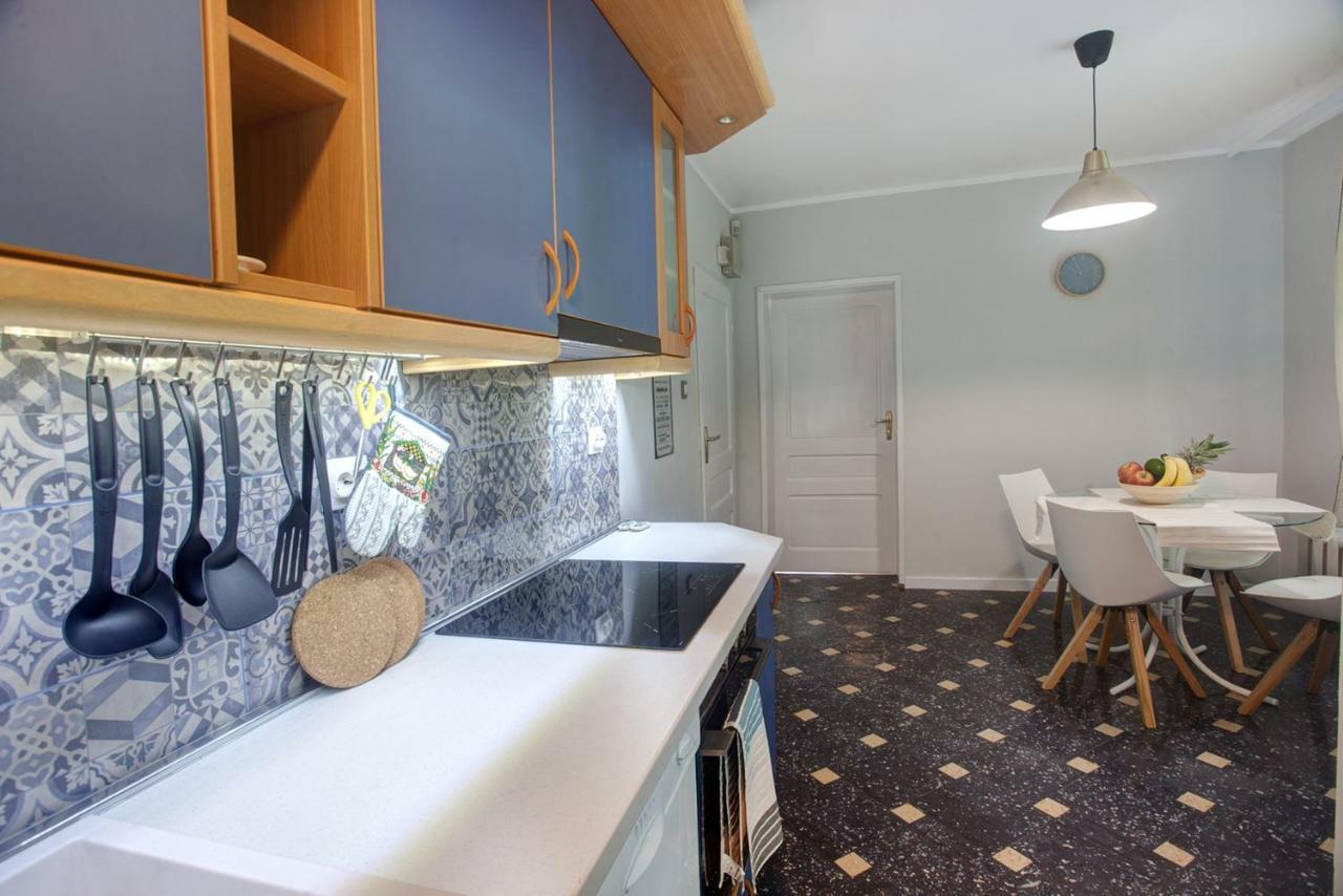 Spacious Flat Close To The American Embassy Sofia Bagian luar foto
