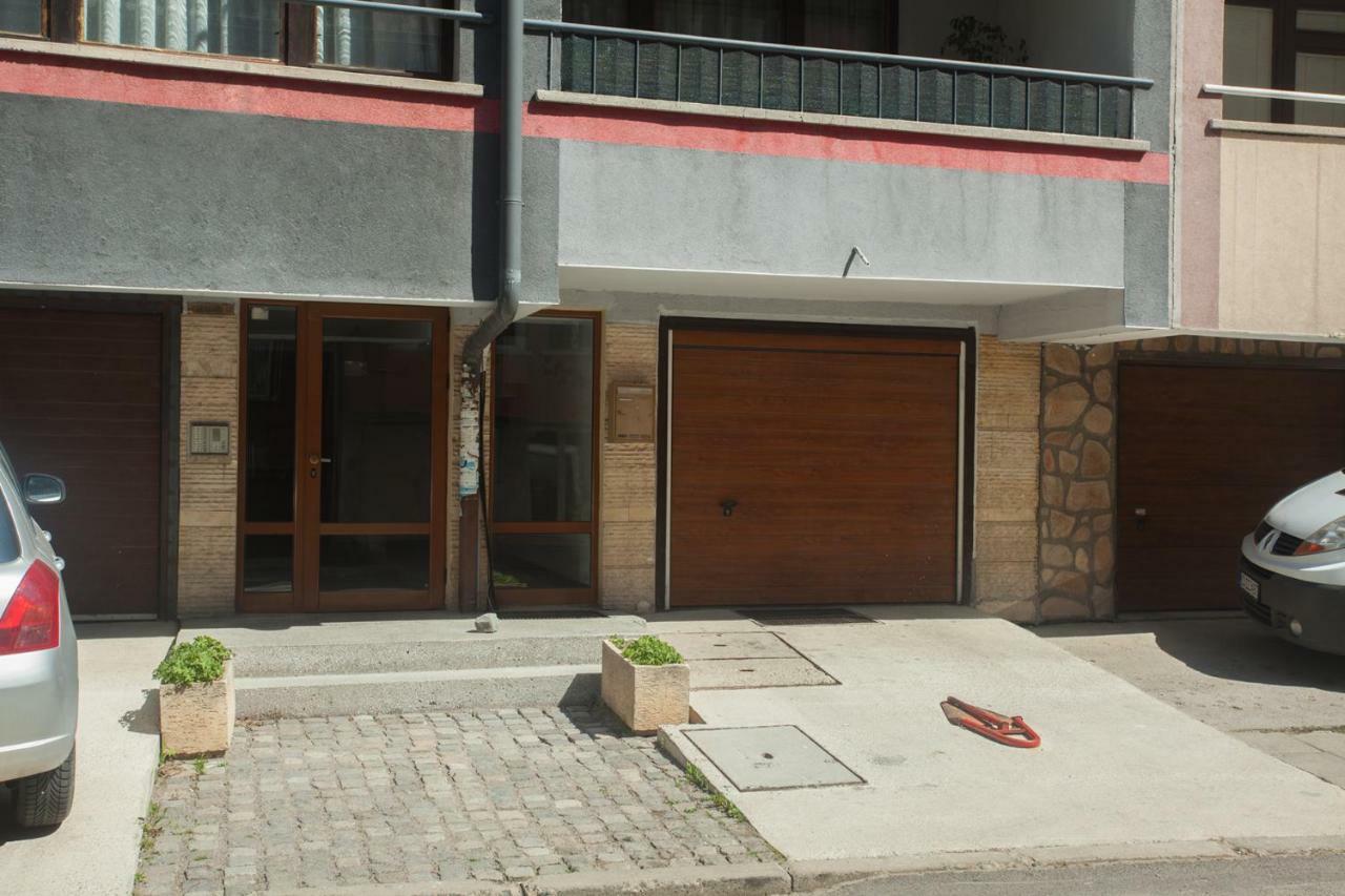 Spacious Flat Close To The American Embassy Sofia Bagian luar foto